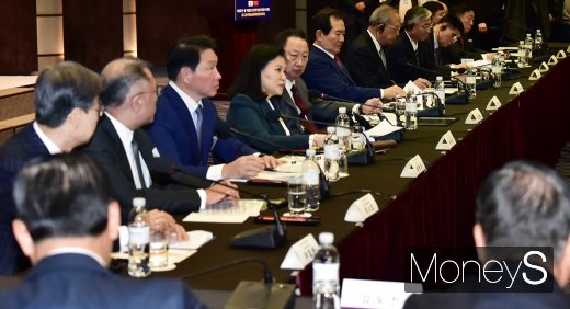 [머니S포토] 축사하는 유명희 통상교섭본부장