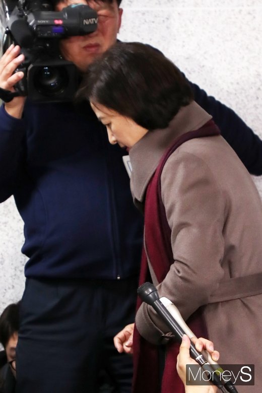 [머니S포토] 검찰-사법개혁 기치 든 추미애 법무부 장관 내정자