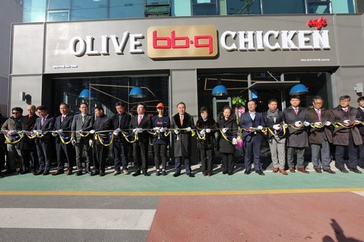 BBQ, 편리미엄 카페 송파 ‘헬리오시티’ 직영점으로 첫 선