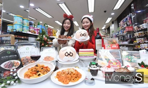 [머니S포토] '세븐일레븐과 함께 연말 홈파티 준비'