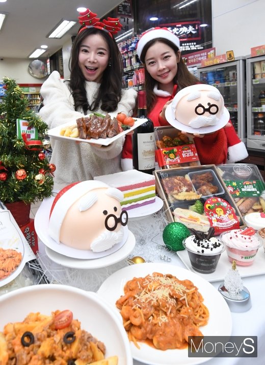 [머니S포토] 세븐일레븐, 연말 홈파티 상품 판매 시작
