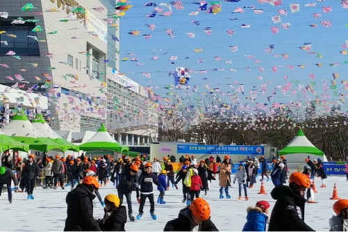 광주광역시청 문화광장 내 야외스케이트장. /사진=광주광역시