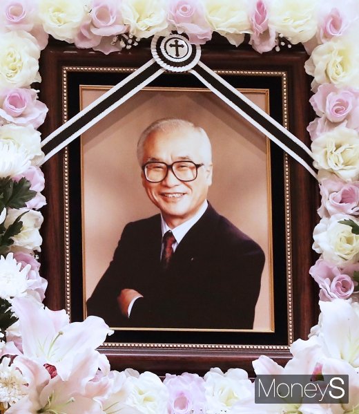[머니S포토] 대우신화 김우중 별세, 재계의 별 지다