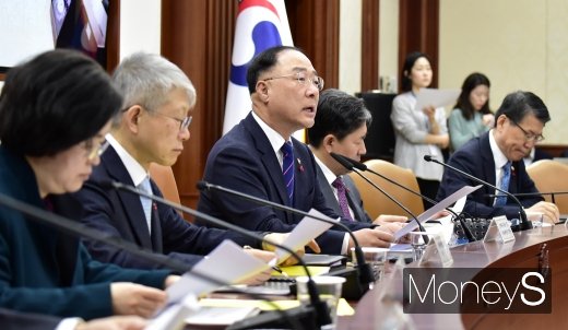 [머니S포토] 홍남기 부총리 '제27차 경제활력대책회의' 발언