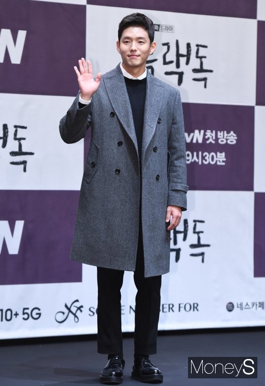 [머니S포토] 하준, 훈훈한 선생님