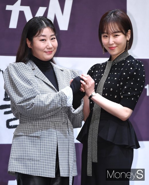 [머니S포토] '블랙독' 라미란·서현진, 믿고 보는 꿀조합