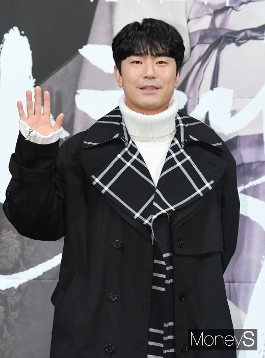[머니S포토] '간택' 이시언, 겨울 남자