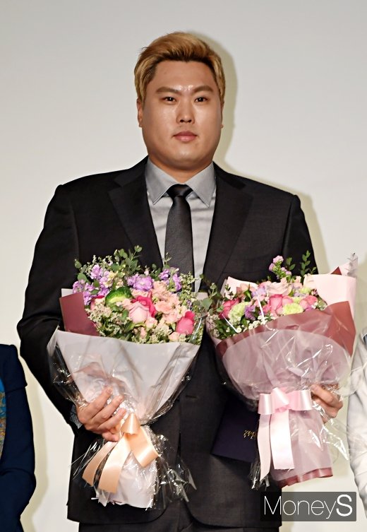 [머니S포토] 류현진 '스포츠인권 홍보대사 됐어요'