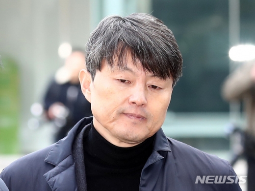 검찰, '뇌물혐의' 유재수 전 부시장 구속기소(속보)