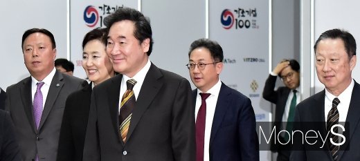 [머니S포토] 성수동에서 열린 '소재부품장비 강소기업100 출범식'