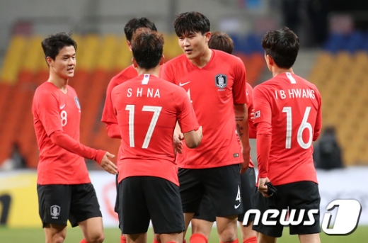 18일 오후 7시30분 부산 아시아드 주경기장에서 일본과 '2019 동아시아축구연맹(EAFF) E-1 챔피언십(동아시안컵)' 최종 3차전을 치르는 한국 축구 대표팀. /사진=뉴스1