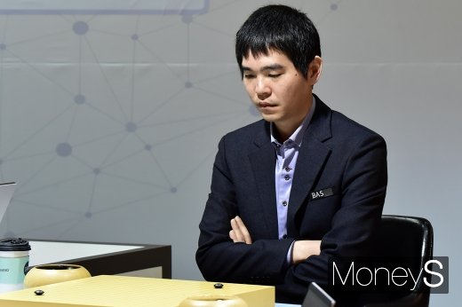 [머니S포토] 바둑에 몰두하는 이세돌 9단