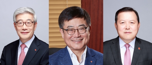 (왼쪽부터) 송용덕 롯데지주 대표, 강희태 롯데쇼핑 부회장, 황각규 롯데지주 대표이사 부회장
