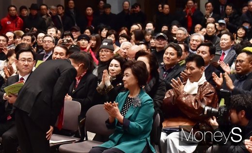 [머니S포토] 국민통합연대 창립 참석한 홍준표