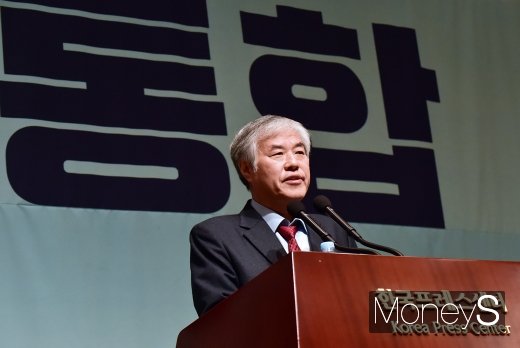 [머니S포토] 통합연대 창립, 축사 전하는 전광훈 한기총 회장