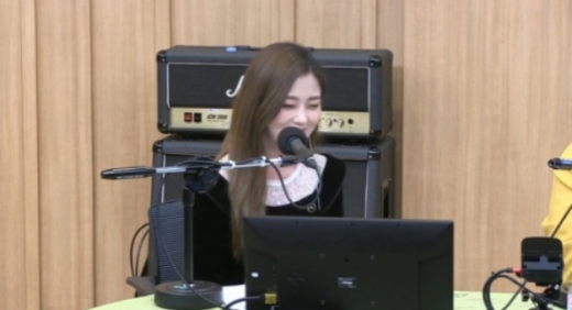 가수 흰. /사진=SBS 라디오 '두시탈출 컬투쇼' 보이는라디오 캡처