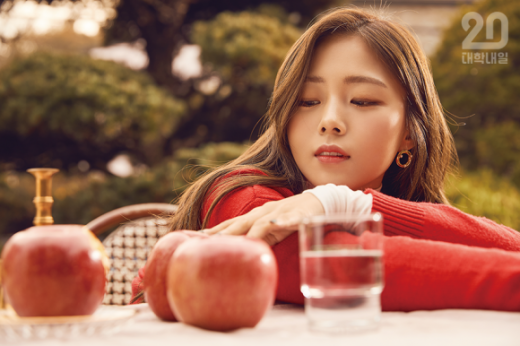 가수 흰(HYNN). /사진=대학내일 제공