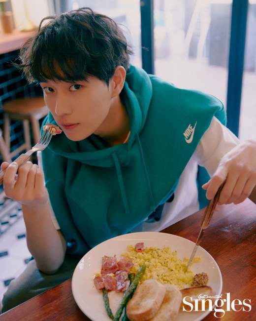 ©싱글즈