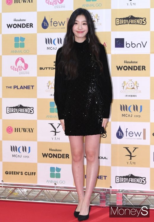 [머니S포토] 지수민, 매력적인 미소와 미모