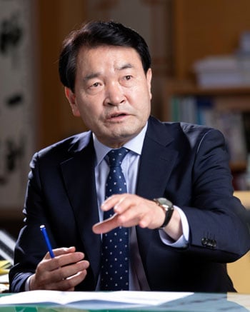  "명품관광도시를 만들겠다"며 새해 포부를 밝히는 정종순 전남 장흥군수/사진제공=장흥군