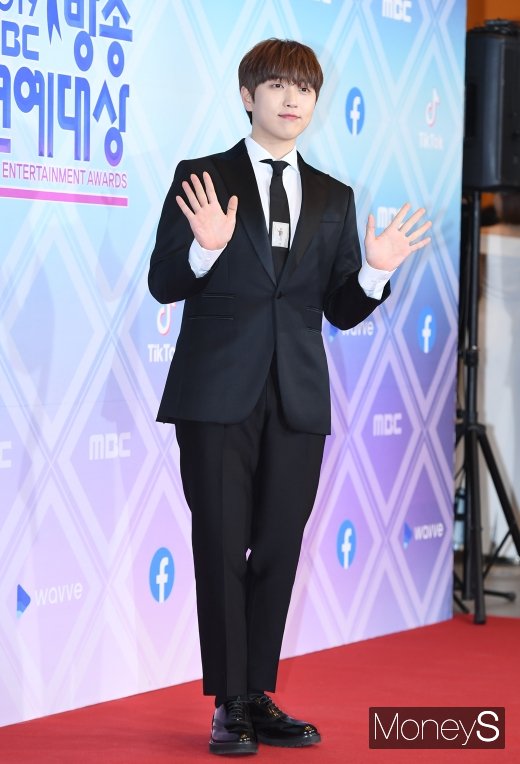 [머니S포토] 산들 '별밤지기'(MBC 연예대상)