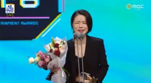 안영미가 우수상을 수상했다. /사진=MBC 연예대상 방송 캡처    