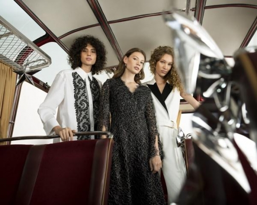 ©에스카다(ESCADA)