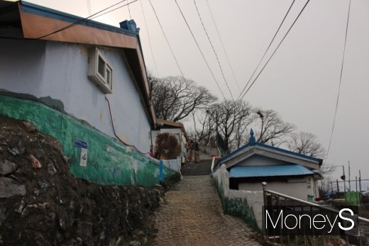 등기산 벽화마을. /사진=박정웅 기자