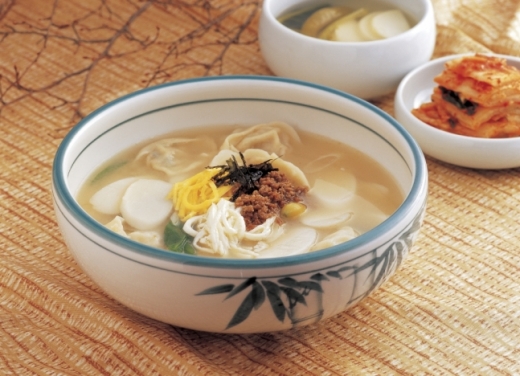 2020년 새해를 하루 앞두고 떡국 맛있게 끓이는 법이 화제다. /사진=이미지투데이