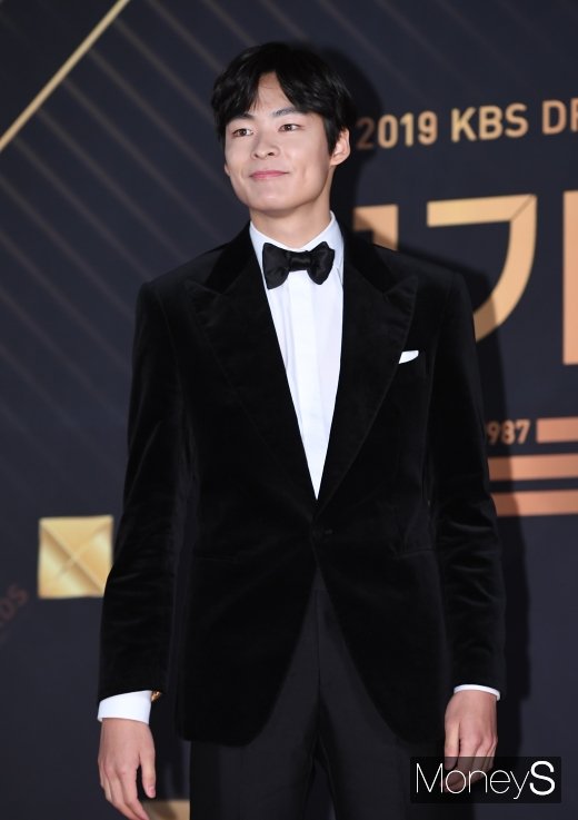 [머니S포토] 송건희, 훈훈한 미소