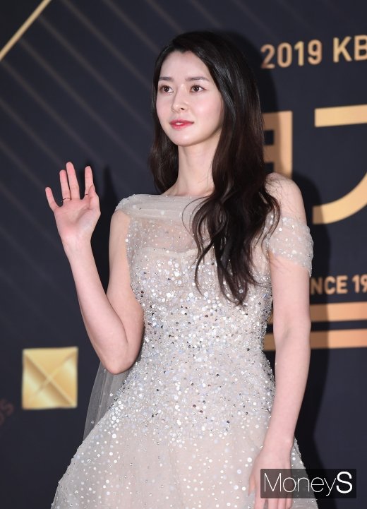 [머니S포토] 권나라 '미모가 반짝반짝'