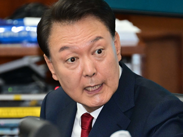 "개도 안 먹을 음식"… '윤 전 대통령 장모 요양원' 노인학대 의혹