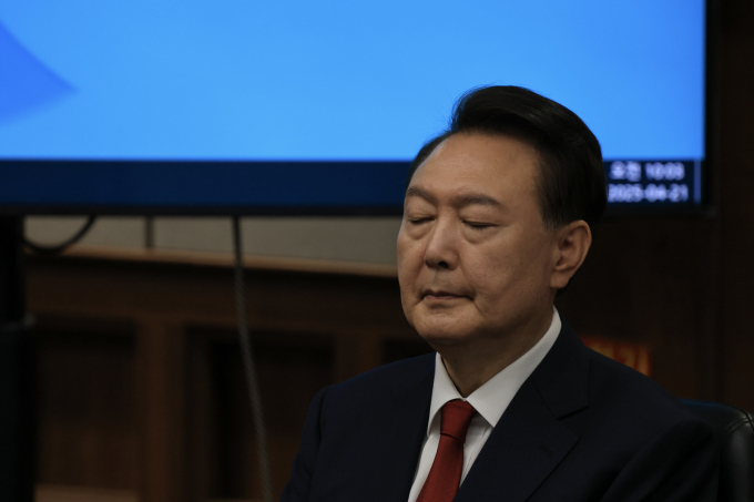윤 전 대통령 김문수 지지에… 한동훈·조경태 "입다물고 출당해야"