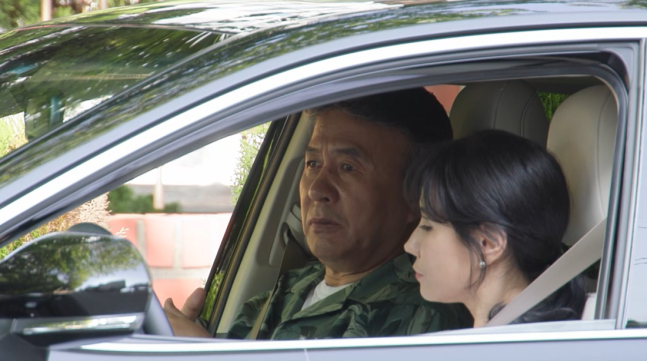 "데미 무어 닮은꼴"… '73세·4혼' 박영규,♥25세 연하 아내 공개