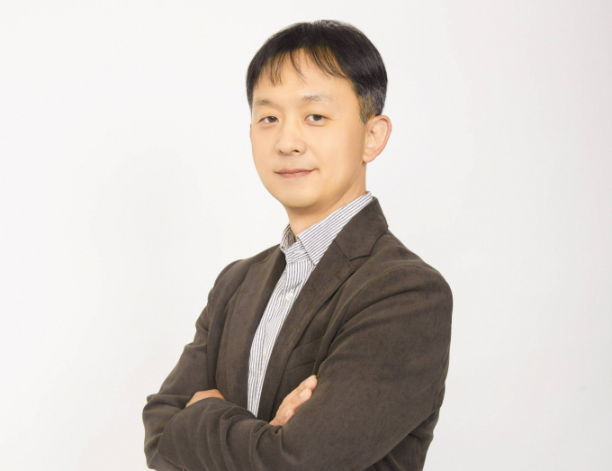 소액주주도 재신임? '27년 대웅맨' 박성수 대표, 호실적에 연임 가능성 - 뉴스 썸네일 이미지