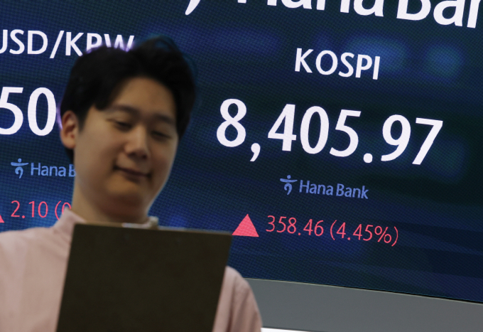 [티타임] 코스피 2.5조 사들인 기관...삼성전기 15% 급등 - 뉴스 썸네일 이미지