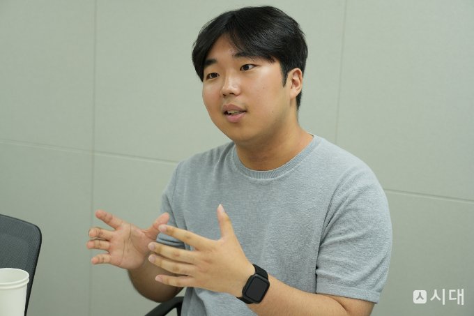 침몰하는 배 위에서 구명조끼를 쟁취해야 하는 20대의 자화상과 안전 불감증의 현실