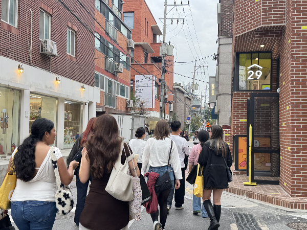 공실 채운 무신사, 서울숲 패션거리로