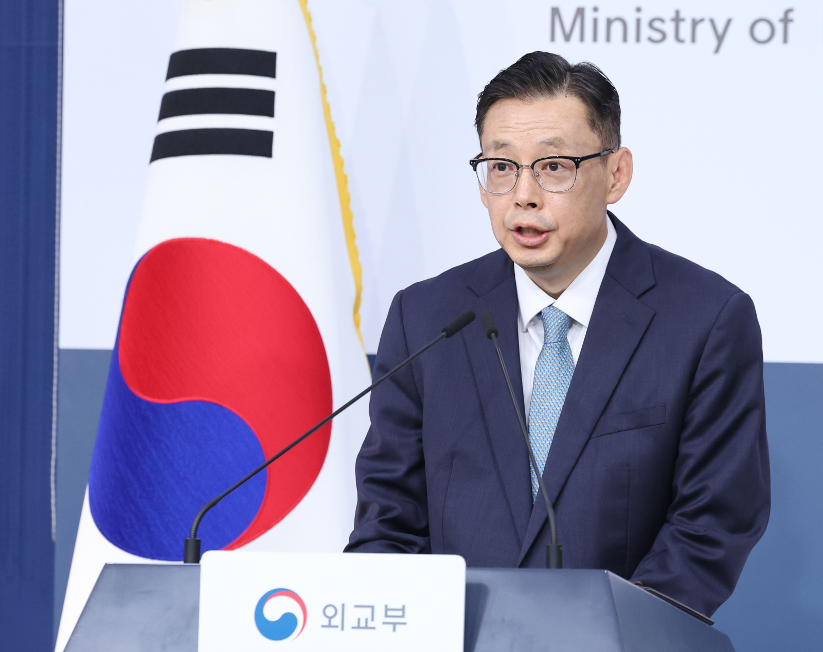 "정치에 이용" 우크라 교민, 대사관 철수 반발…행정소송 검토