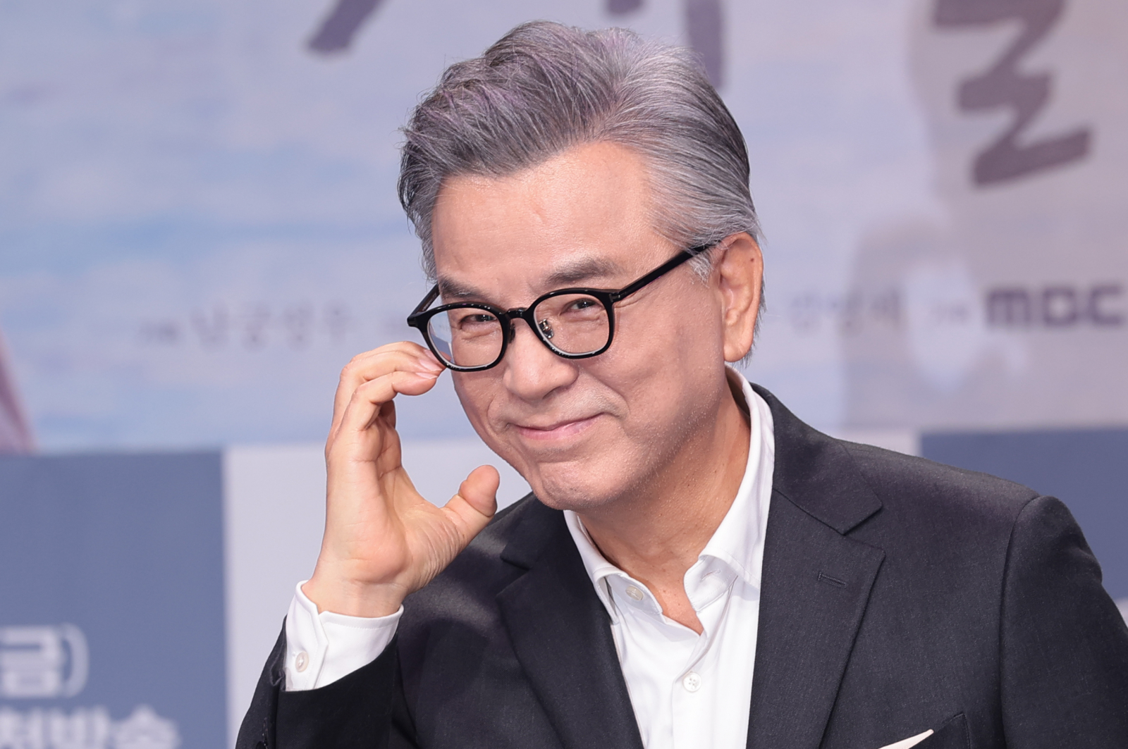 강석우, 69세에 할아버지 됐다…'연세대 정용화' 아들 득남