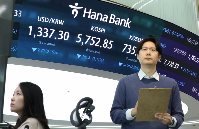 AI 인프라에 돈 쏟아붓는 빅테크…코스피 덮친 투자 경고등